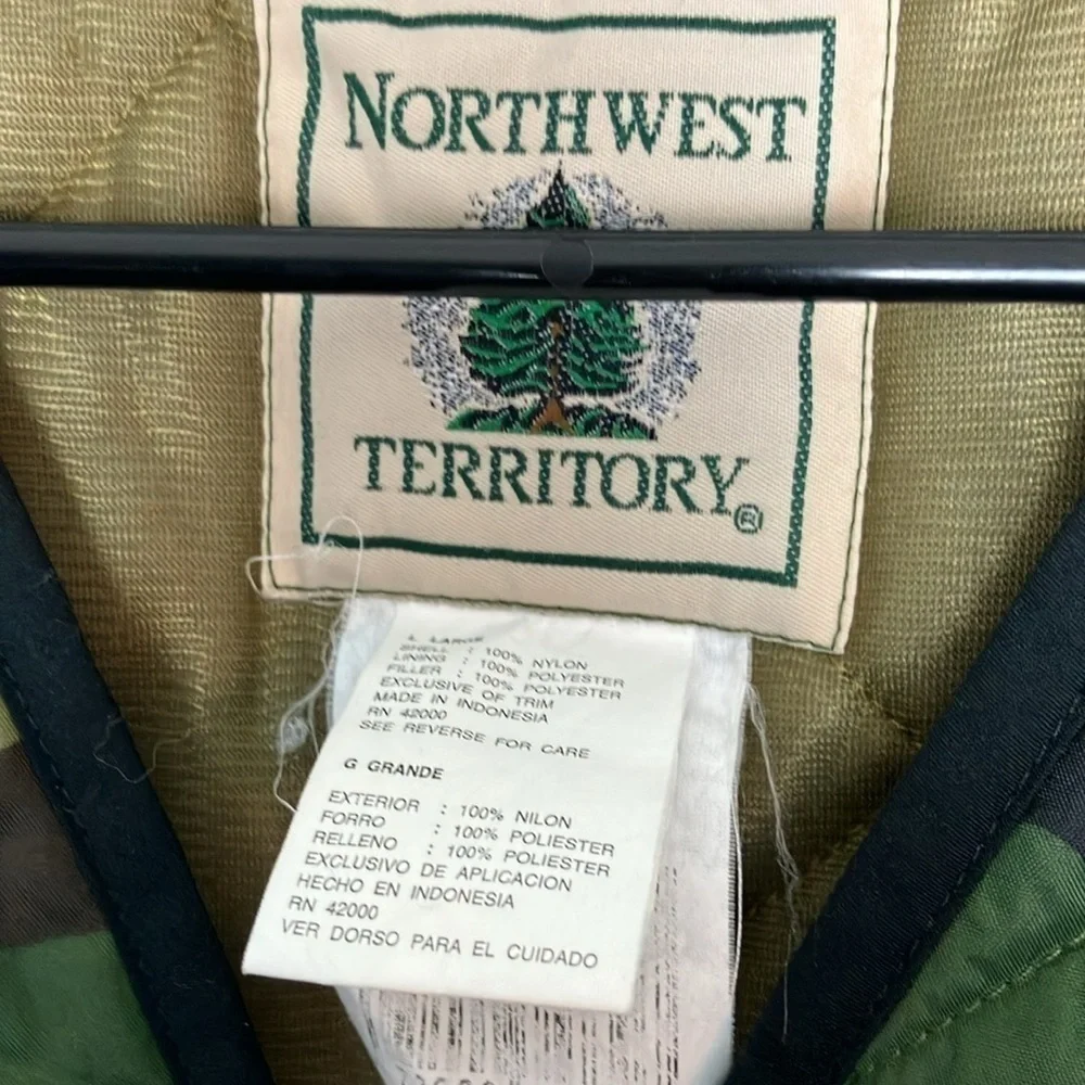 Northwest Territory Insulated Hunting Vest Camouflaged Puffy Lightweight…